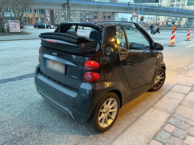 Gebraucht Smart ForTwo Cabrio 71 PS (52 kW) 2013 Schwarz Cabrio