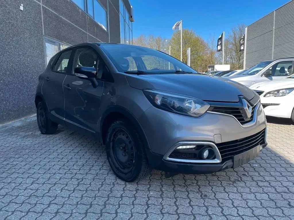 Usata Renault Captur Experience 90 CV (66 kW) 2015 Nero SUV