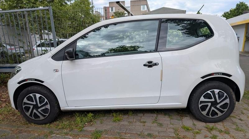 Weiß Gebraucht 2015 VW up! Kleinwagen | 4.800 € (Guter Preis) - Bild 1/4