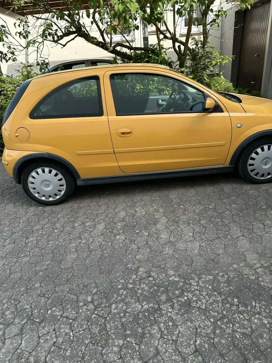 Gebraucht Opel Corsa 60 PS (44 kW) 2005 Gelb Kleinwagen