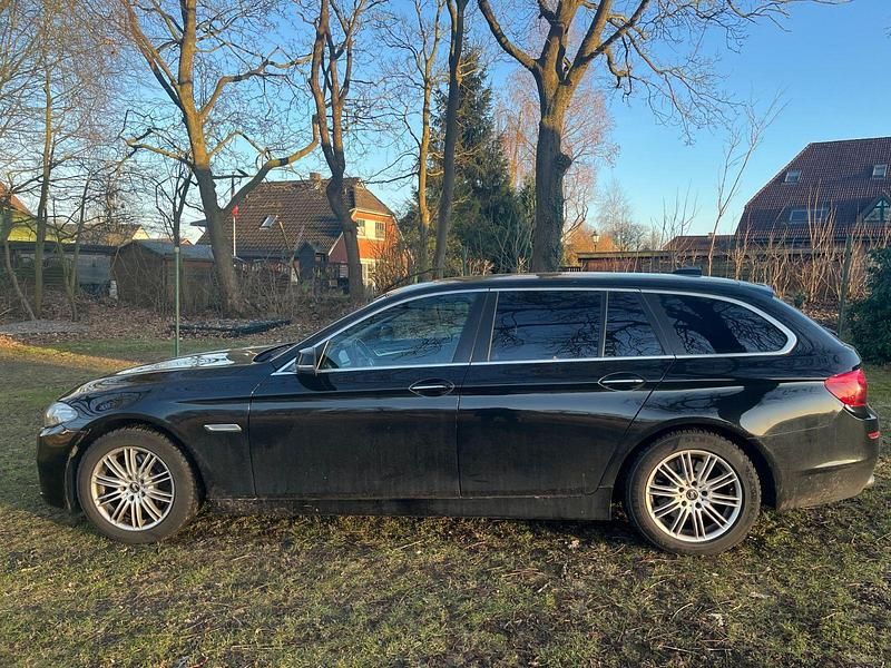 Gebraucht BMW 520 184 PS (135 kW) 2014 Schwarz Kombi