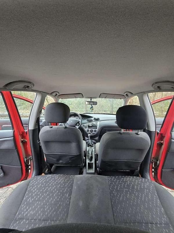 Gebraucht Ford Focus Ghia 101 PS (74 kW) 2000 Rot Limousine