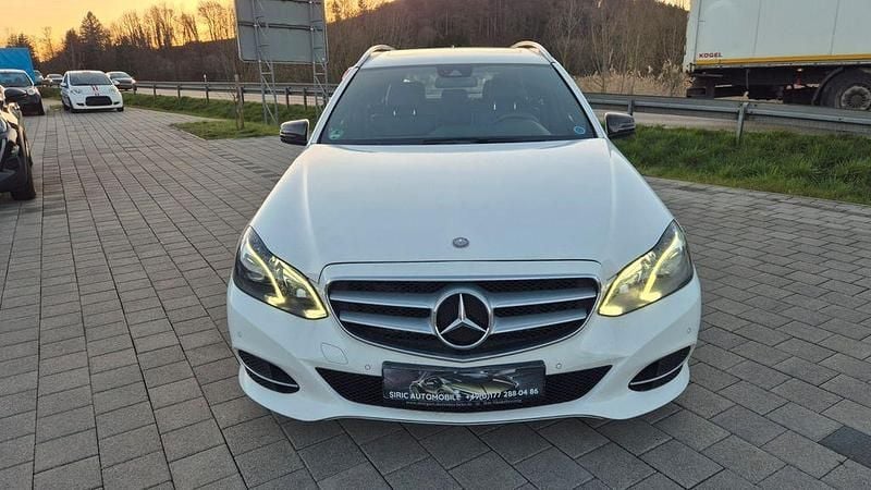 Gebraucht Mercedes E200 136 PS (100 kW) 2014 Weiß Kombi