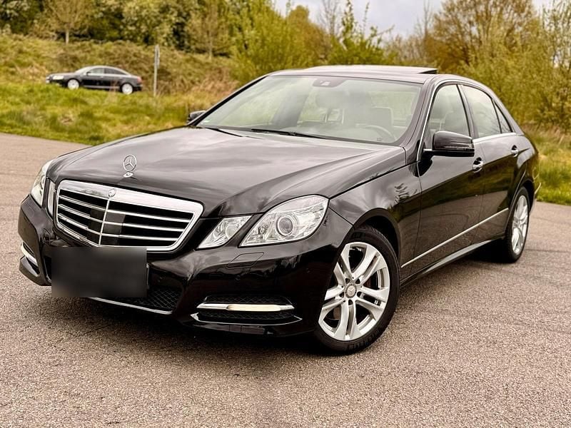 Usata Mercedes E300 231 CV (169 kW) 2012 Nero Berlina