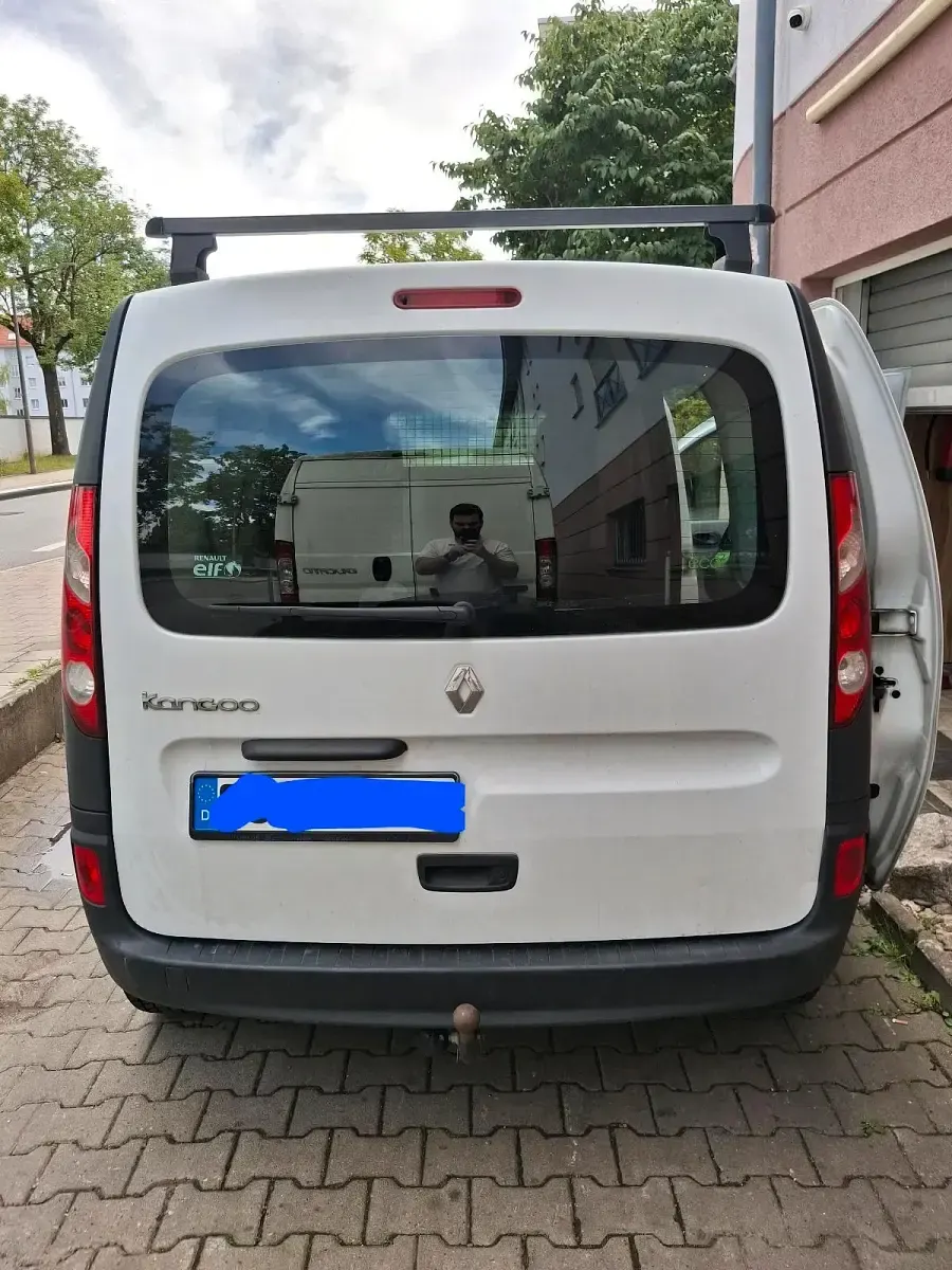 Gebraucht Renault Kangoo 90 PS (66 kW) 2009 Weiß Limousine