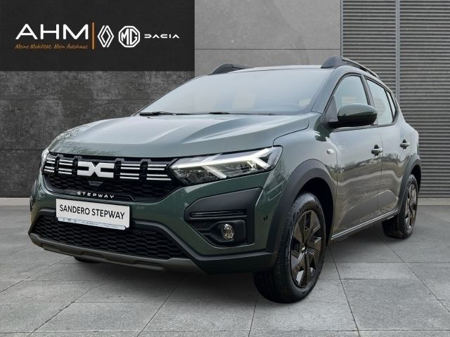 Grau Gebraucht 2025 Dacia Sandero Expression Kleinwagen | 17.450 € (Guter Preis) - Bild 1/4