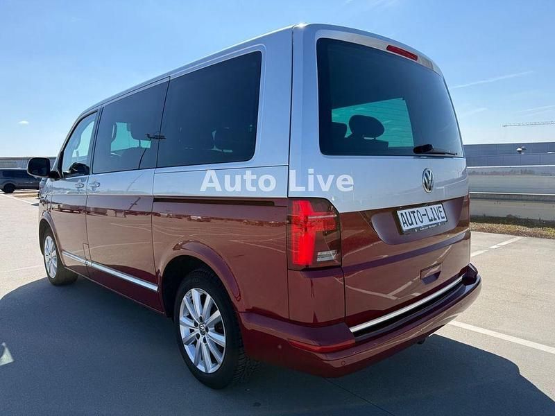 Second-hand VW Multivan 204 CP (150 kW) 2022 Argintiu Monovolum