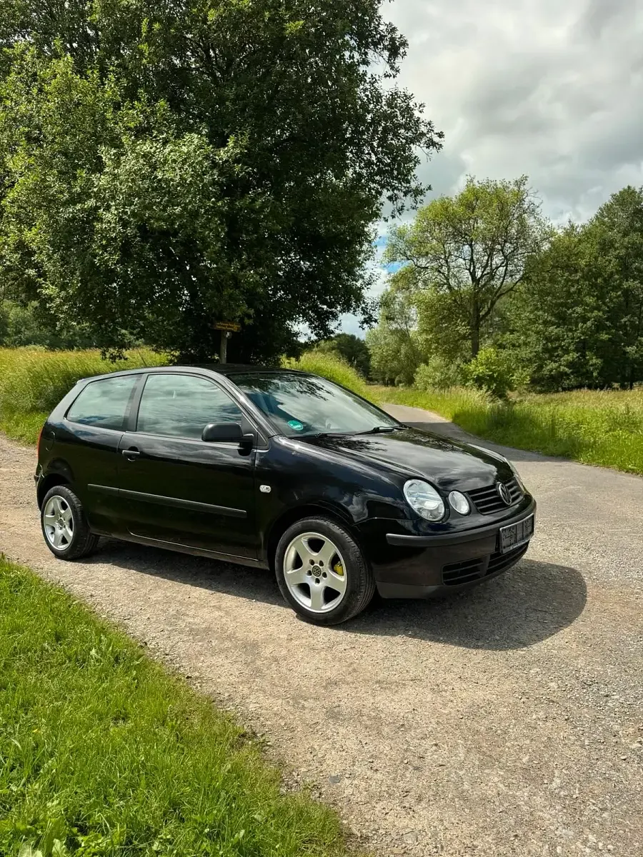 Gebraucht VW Polo 54 PS (39 kW) 2004 Schwarz Kleinwagen