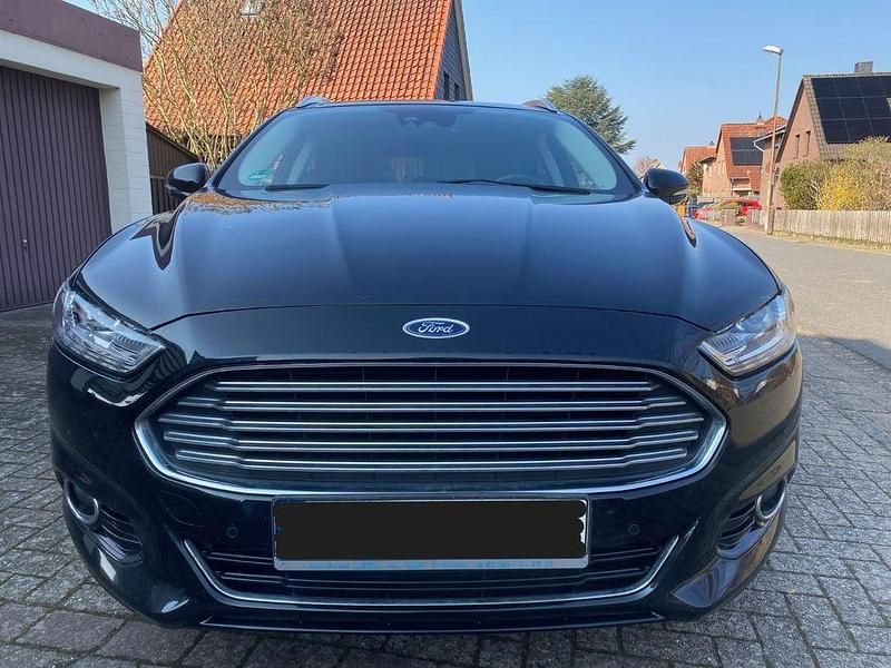 Gebraucht Ford Mondeo Titanium 150 PS (110 kW) 2017 Schwarz Kombi