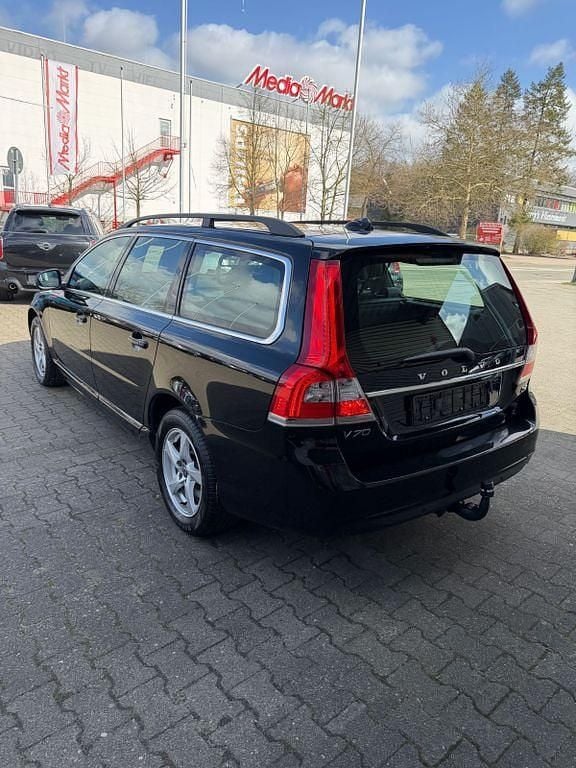 Gebraucht Volvo V70 120 PS (88 kW) 2016 Schwarz Kombi