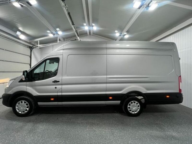 Gebraucht Ford Transit 131 PS (96 kW) 2020 Polarsilber (metallic) Van