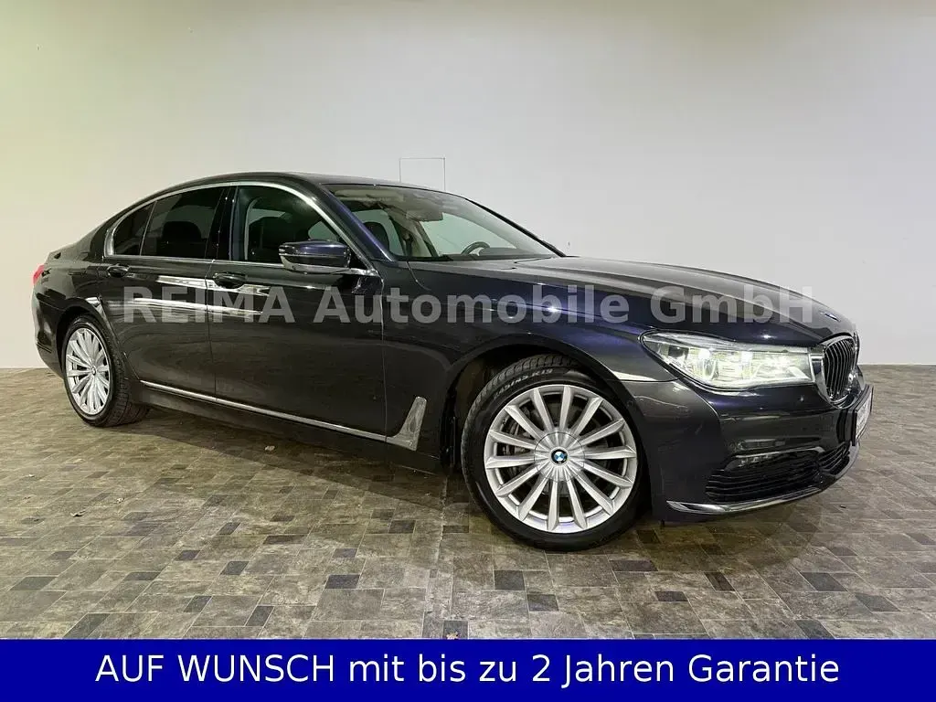 Gebraucht BMW 740 Sport Line 320 PS (235 kW) 2019 Grau Limousine