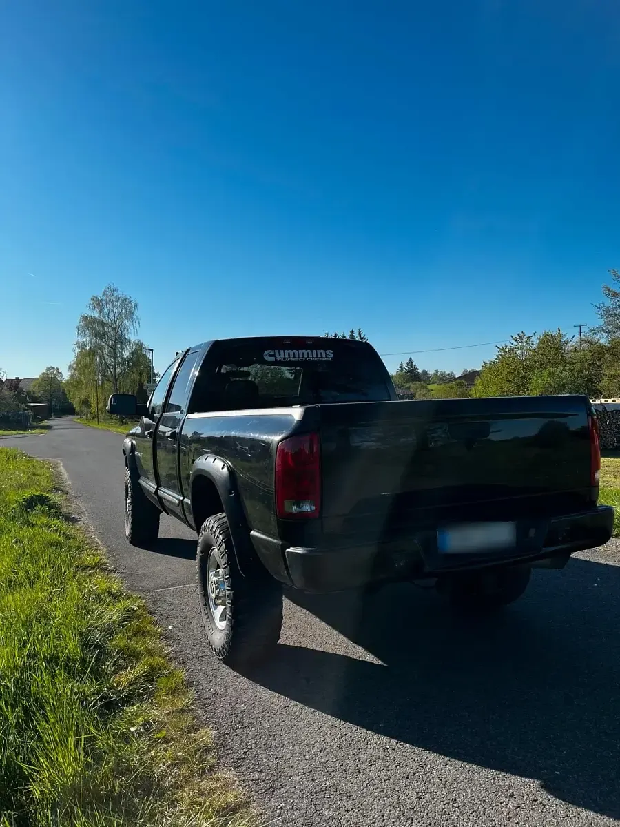 Gebraucht Dodge Ram 330 PS (242 kW) 2004 Schwarz Pickup