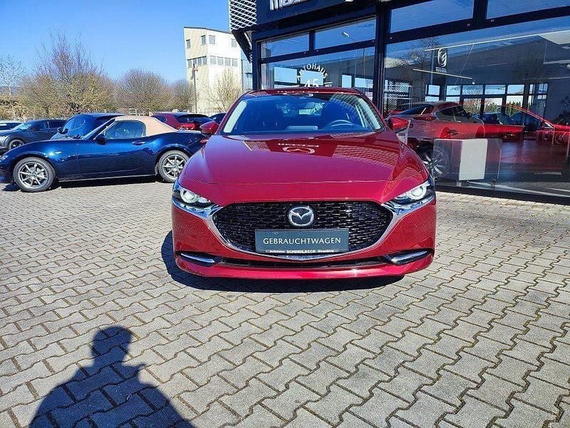 Gebraucht Mazda 3 Selection 186 PS (136 kW) 2022 Magmarot (metallic) Limousine