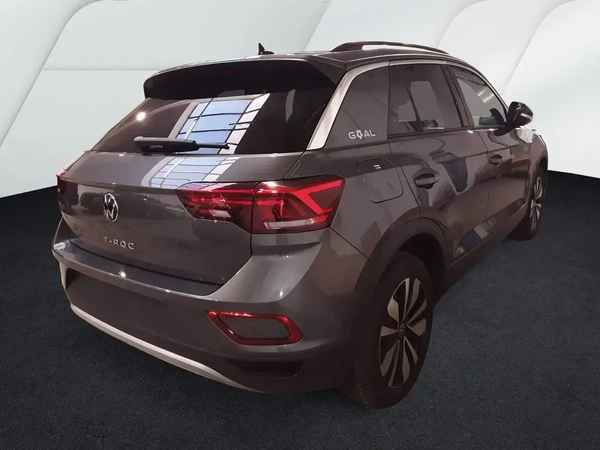 Gebraucht VW T-Roc Goal 116 PS (85 kW) 2025 Indiumgrau metallic (metallic) SUV