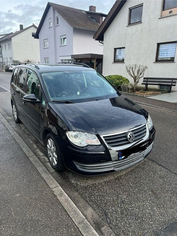 Gebraucht VW Touran 105 PS (77 kW) 2009 Schwarz Van / Kleinbus