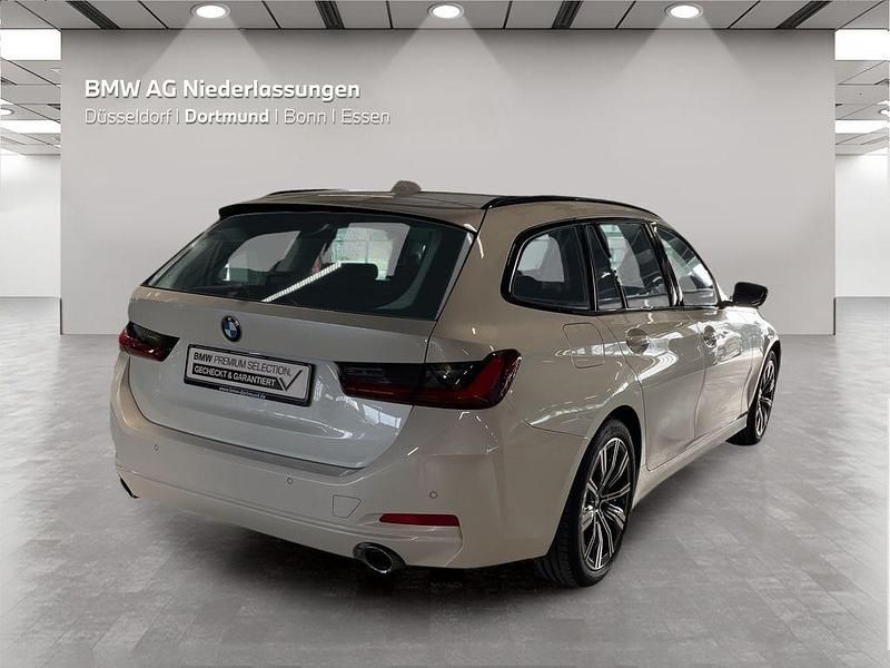 Gebraucht BMW 320 Shadowline 184 PS (135 kW) 2023 Weiß Kombi