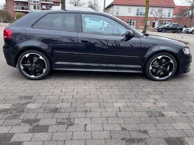 Second-hand Audi S3 Black Edition 265 CP (194 kW) 2012 Negru Hatchback