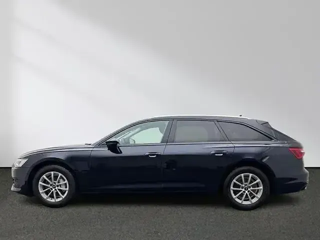 Gebraucht Audi A6 Ambiente 204 PS (150 kW) 2024 Firmamentblau Kombi