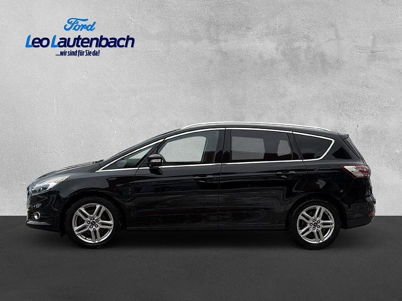 Gebraucht Ford S-MAX Titanium 160 PS (117 kW) 2018 Shadow black Van / Kleinbus