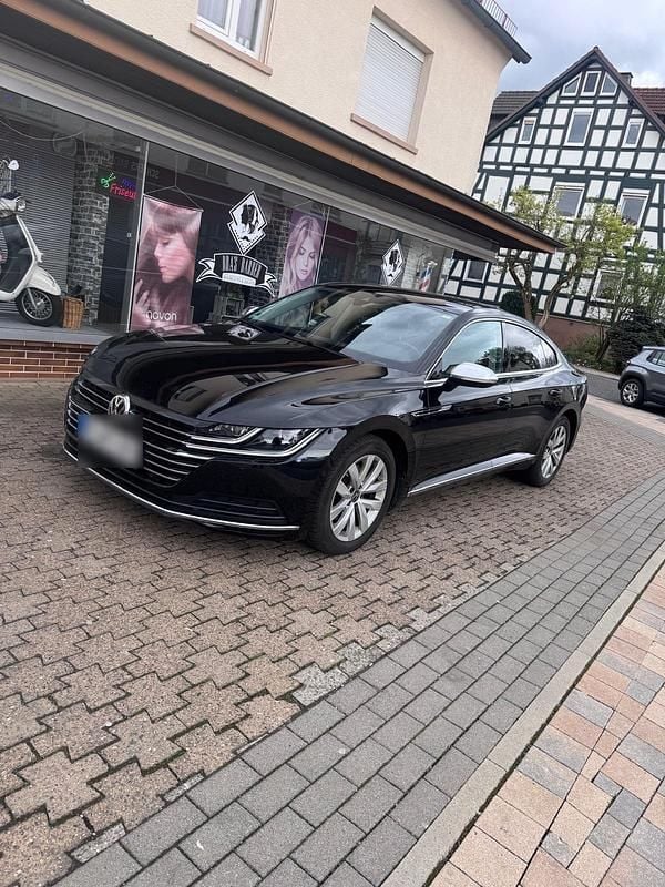Second-hand VW Arteon Elegance 150 CP (110 kW) 2017 Negru Hatchback