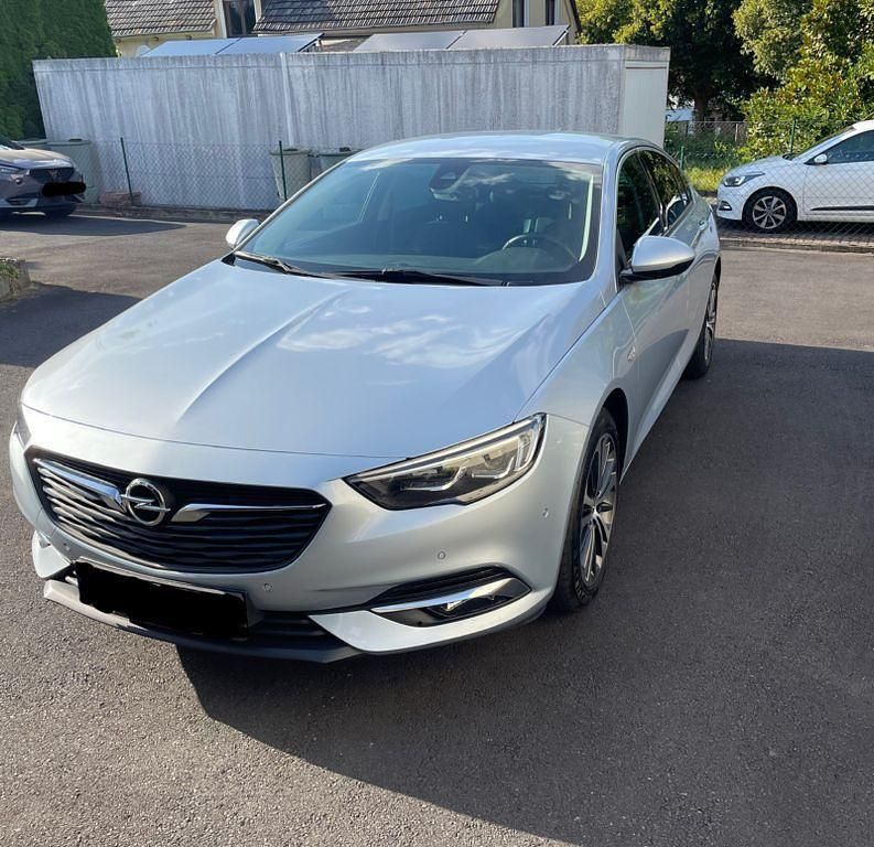 Blau Gebraucht 2018 Opel Insignia Dynamic Limousine | 13.500 € (Superpreis) - Bild 1/4