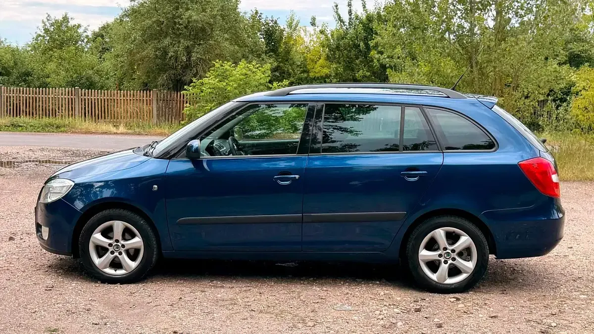 Gebraucht Skoda Fabia 105 PS (77 kW) 2009 Blau Kombi