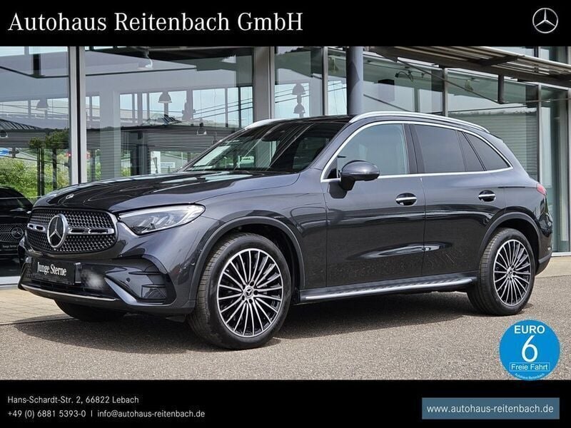 Lack graphitgrau Gebraucht 2024 Mercedes GLC200 AMG SUV | 58.666 € (Etwas zu teuer) - Bild 1/4