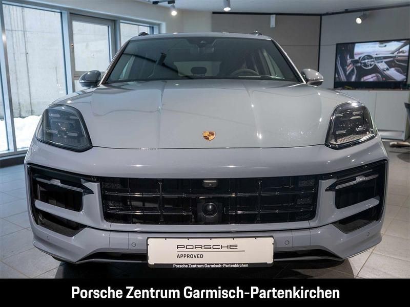 Gebraucht Porsche Cayenne 470 PS (345 kW) 2024 Grau SUV
