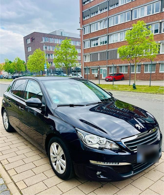 Gebraucht Peugeot 308 120 PS (88 kW) 2015 Blau Limousine