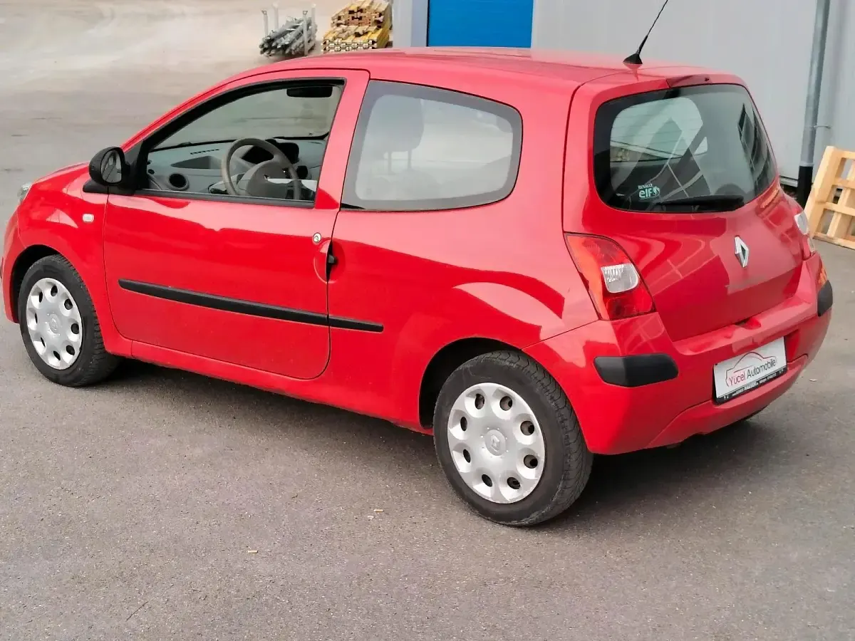 Gebraucht Renault Twingo 76 PS (55 kW) 2009 Hellrot Kleinwagen