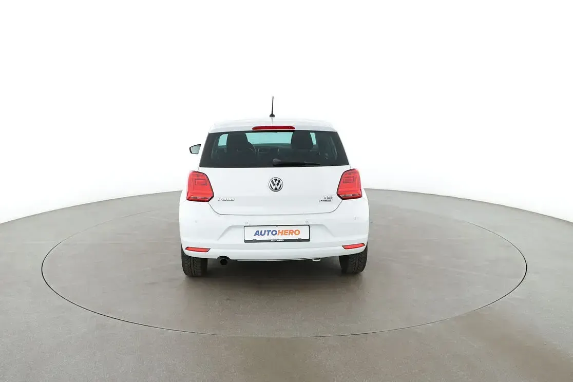 Gebraucht VW Polo Allstar 90 PS (66 kW) 2016 Weiß Limousine