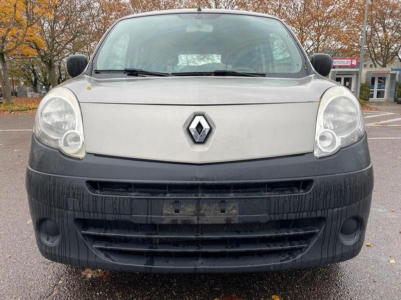 Grau Gebraucht 2008 Renault Kangoo Van / Kleinbus | 3.900 € (Etwas zu teuer) - Bild 1/4