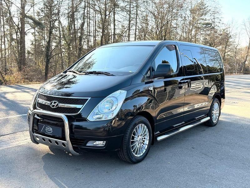 Gebraucht Hyundai H-1 Premium 170 PS (125 kW) 2012 Schwarz Van / Kleinbus