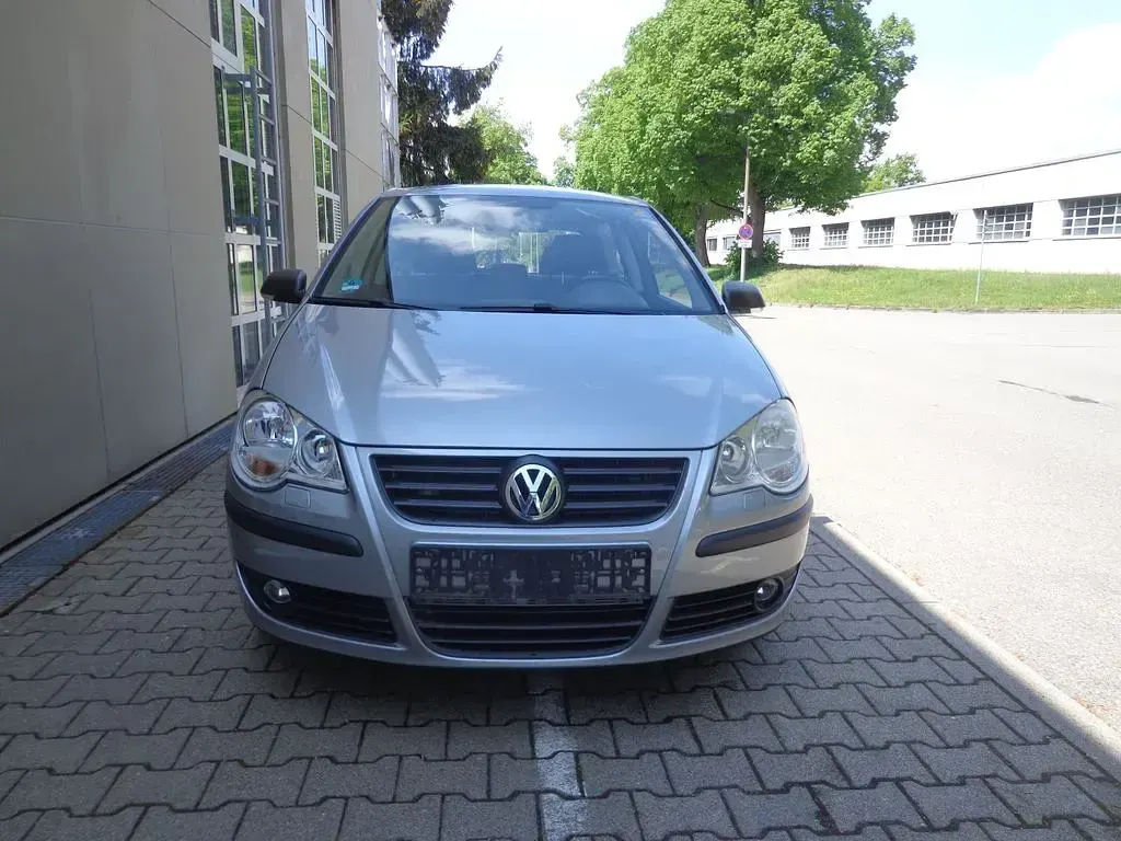 Gebraucht VW Polo 69 PS (50 kW) 2007 Silber Kleinwagen