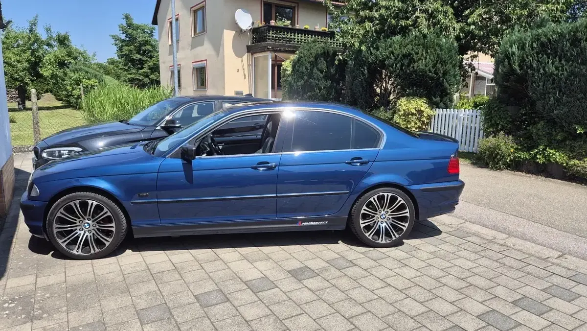 Gebraucht BMW 325 M Performance 192 PS (141 kW) 2001 Blau Limousine