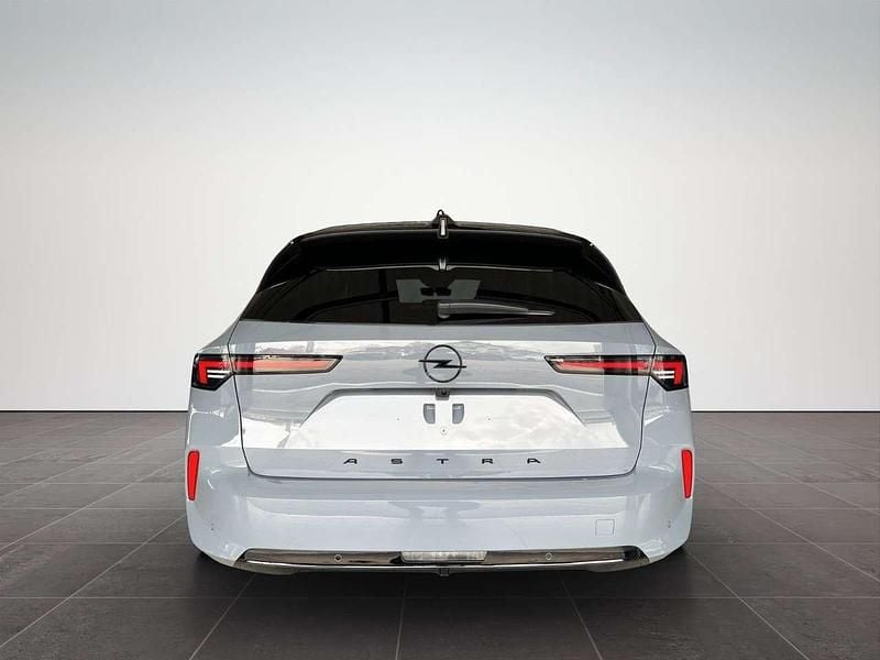 Neu Opel Astra 131 PS (96 kW) 2025 Grau Kombi