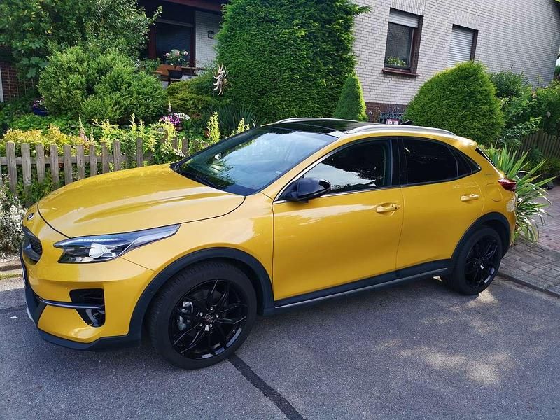 Gelb Gebraucht 2020 Kia XCeed Platinum Edition SUV | 12.500 € (Guter Preis) - Bild 1/4