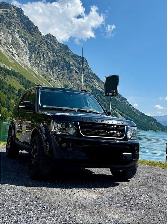 Schwarz Gebraucht 2015 Land Rover Discovery 4 HSE SUV | 15.399 € (Fairer Preis) - Bild 1/4