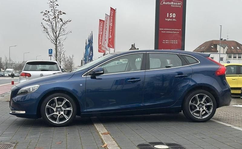 Gebraucht Volvo V40 CC Ocean Race 179 PS (131 kW) 2015 Blau Kombi