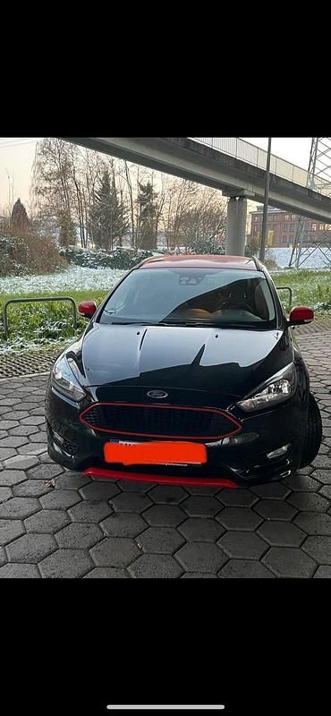Gebraucht Ford Focus ST-Line 150 PS (110 kW) 2015 Schwarz Kombi