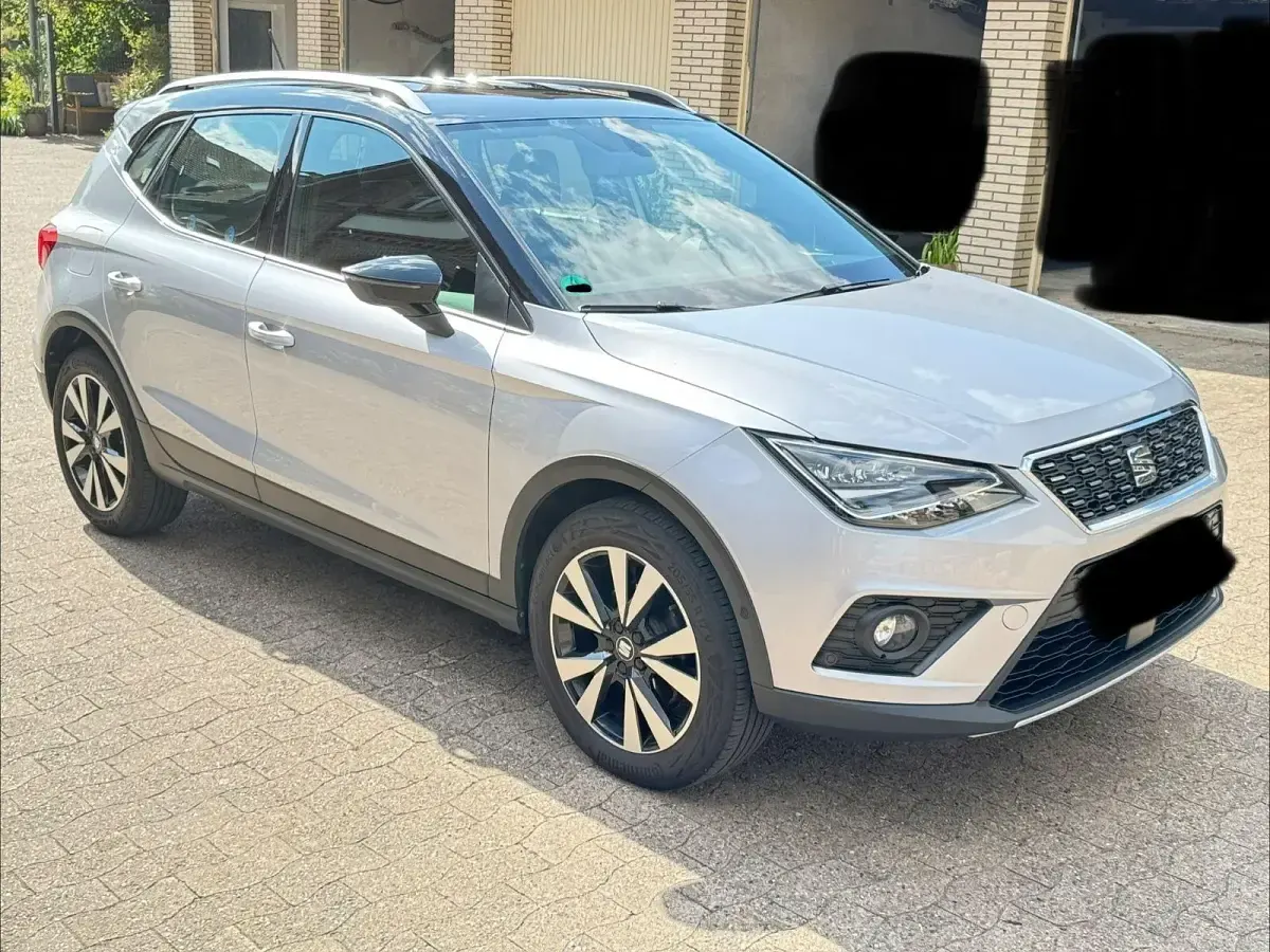 Gebraucht Seat Arona XCELLENCE 116 PS (85 kW) 2020 Silber SUV