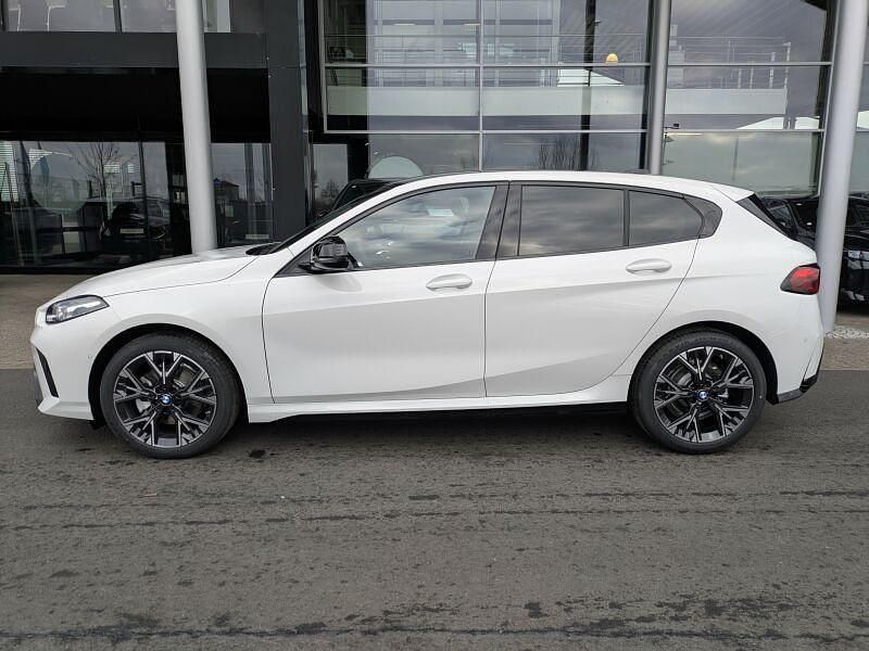 Neu BMW 120 Performance 156 PS (114 kW) 2026 Weiß Kleinwagen