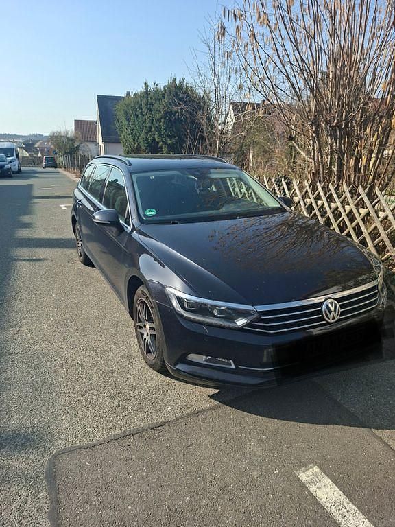 Gebraucht VW Passat Comfortline 150 PS (110 kW) 2016 Schwarz Kombi