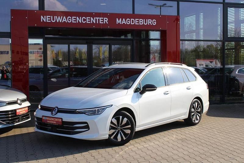Weiß Gebraucht 2024 VW Golf VIII Goal Limousine | 29.880 € (Guter Preis) - Bild 1/4