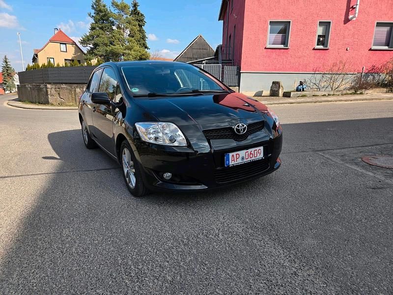 Gebraucht Toyota Auris 99 PS (72 kW) 2010 Schwarz Kleinwagen
