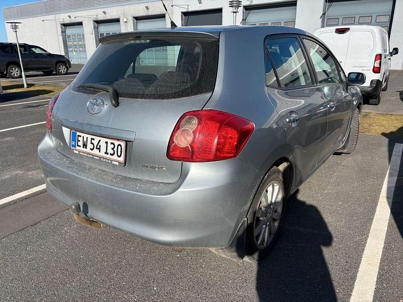 Gebraucht Toyota Auris 90 PS (66 kW) 2008 Blau Kleinwagen