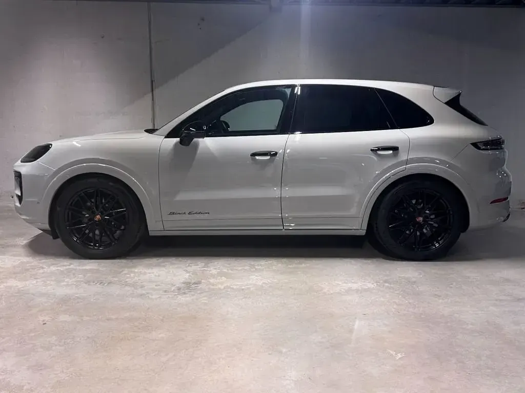 Gebraucht Porsche Cayenne Black Edition 354 PS (260 kW) 2025 Kreide SUV