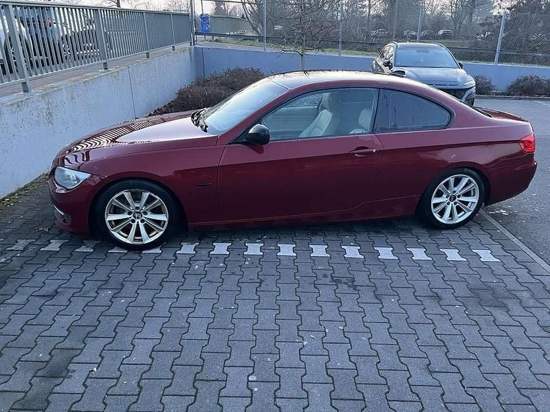 Gebraucht BMW 335 286 PS (210 kW) 2010 Rot Coupé