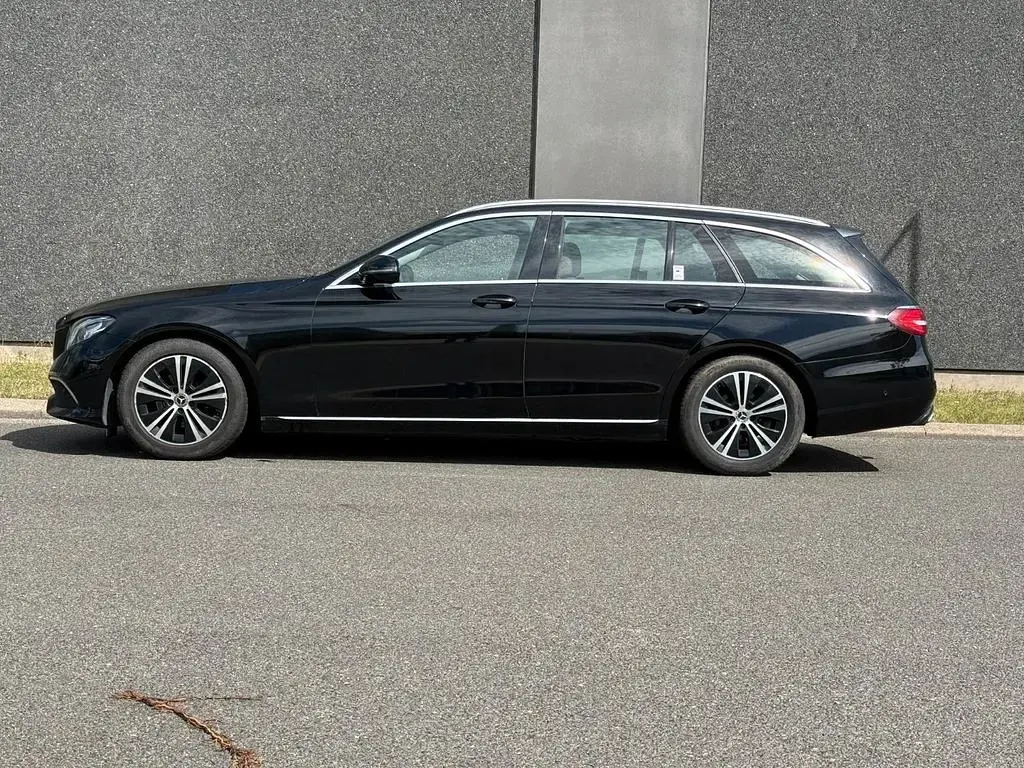 Gebraucht Mercedes E220 194 PS (142 kW) 2019 Schwarz Kombi